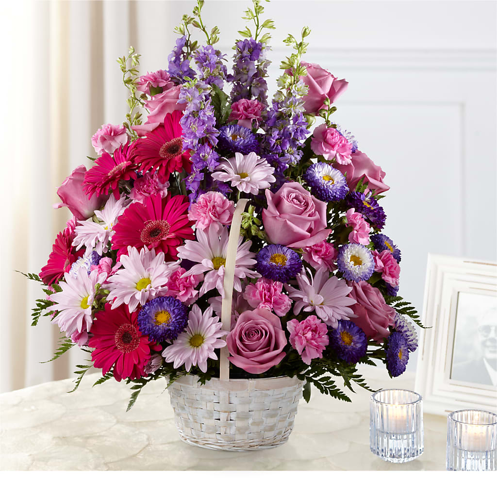 Pastel Peace Basket – Dreamy Flowers Llc, Wesley Chapel FL
