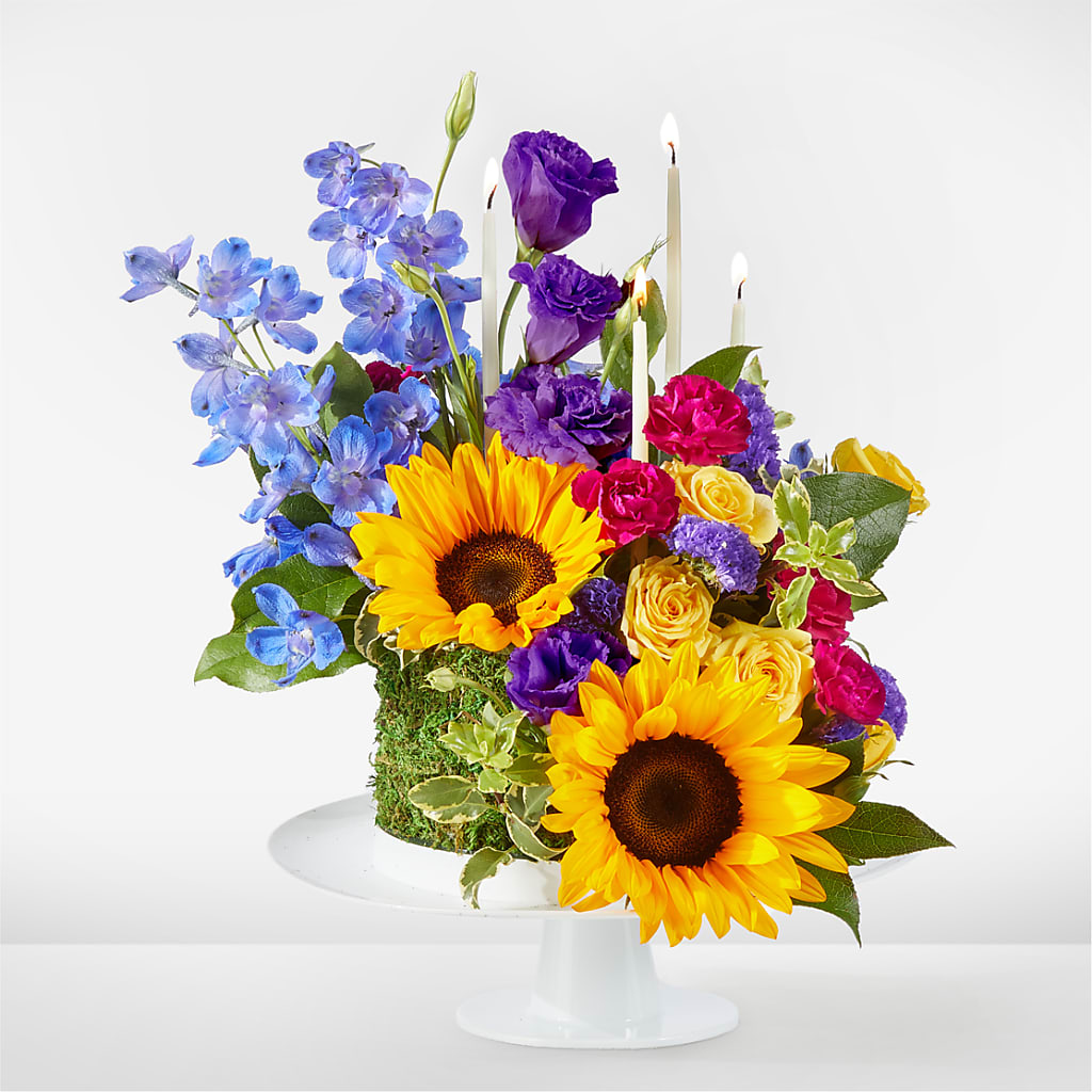 Star of the Day Floral Cake – Dreamy Flowers Llc, Wesley Chapel FL