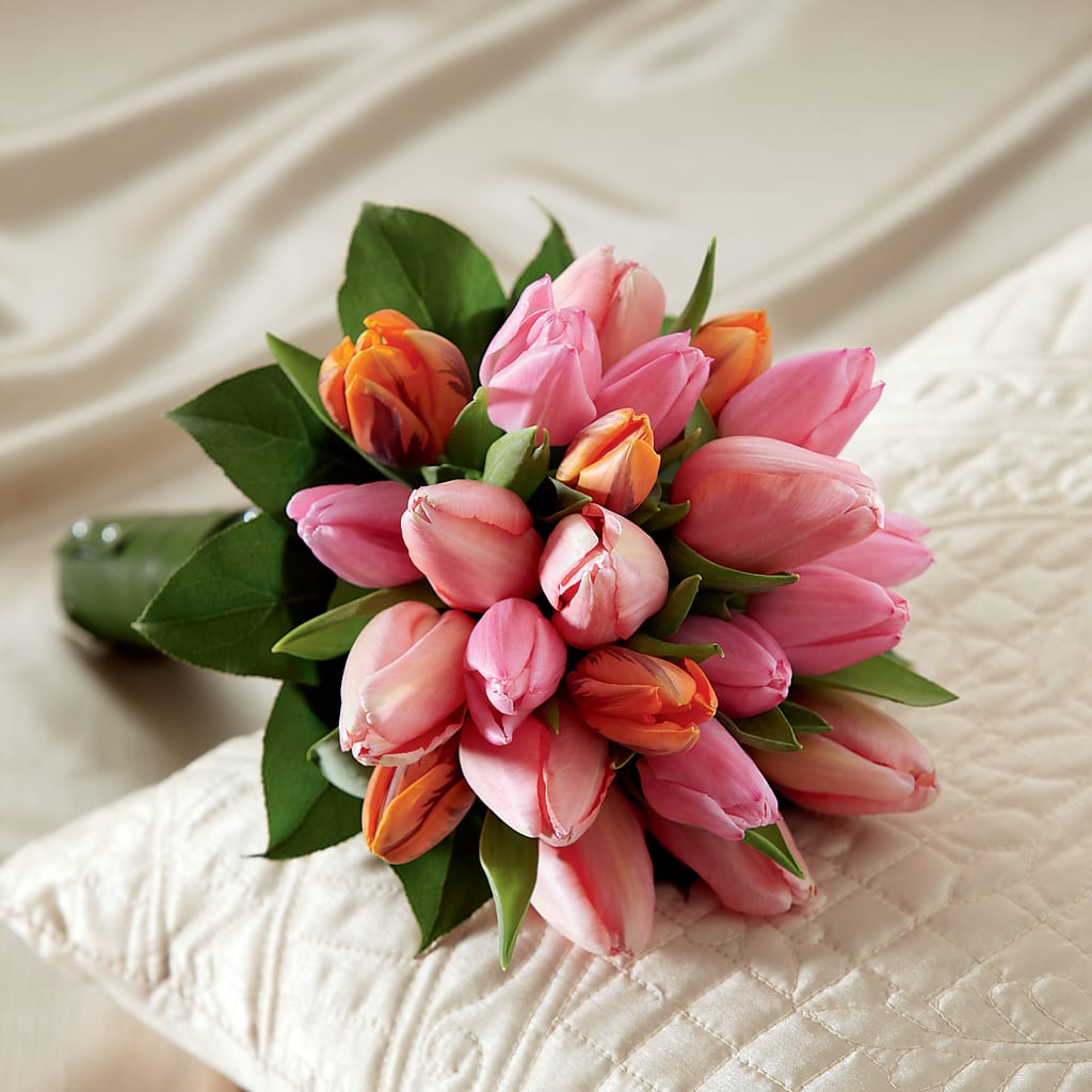 Embraceable Bouquet – Dreamy Flowers Llc, Wesley Chapel FL