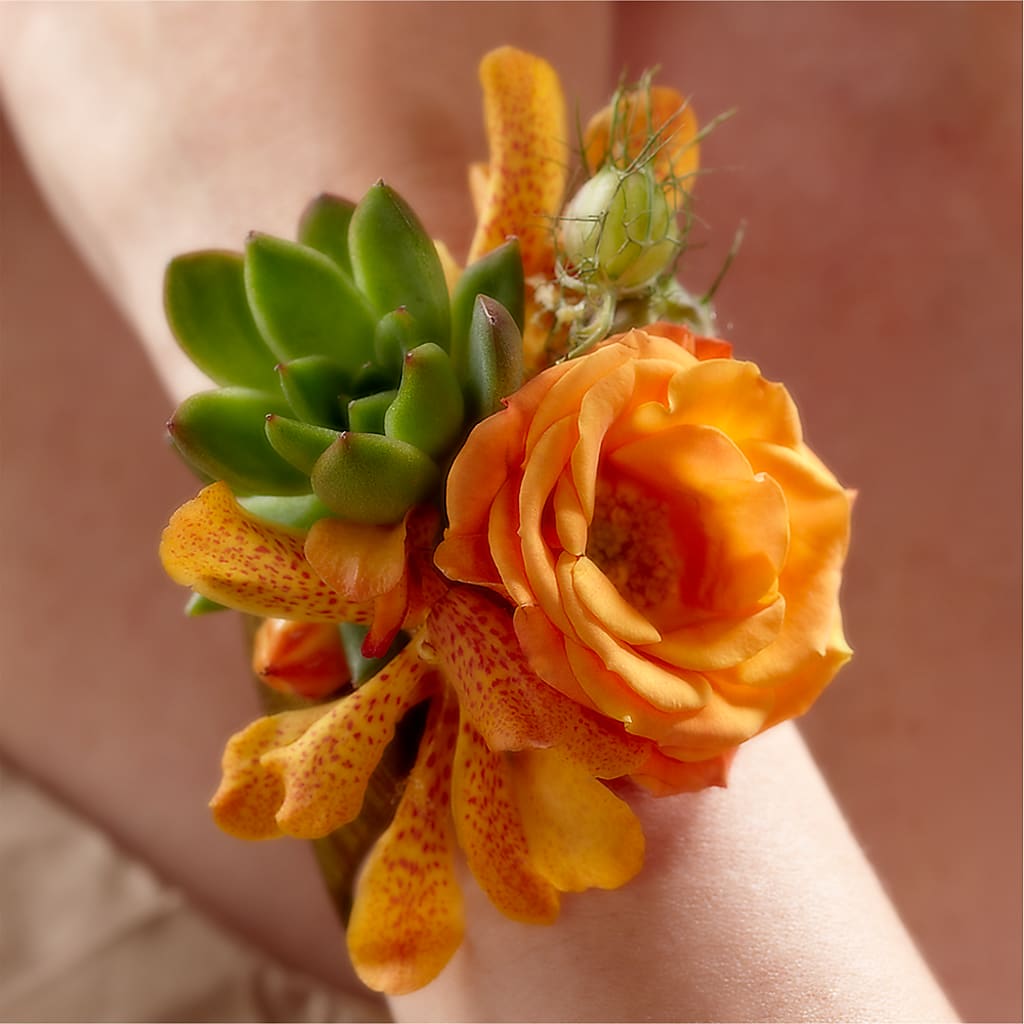 Irresistible Love Wrist Corsage – Dreamy Flowers Llc, Wesley Chapel FL