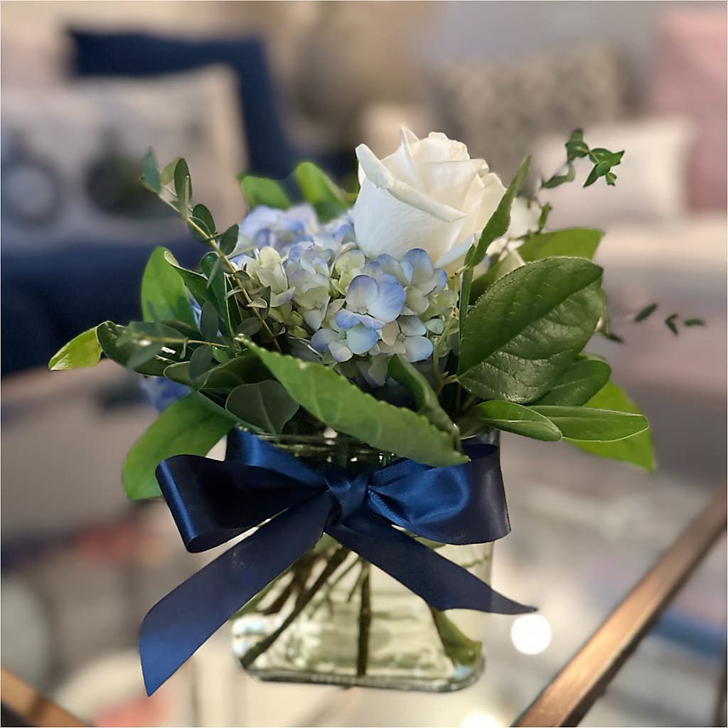 Sky Blue Delight Bouquet –  Dreamy Flowers Llc, Wesley Chapel FL