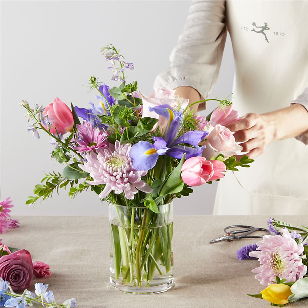 Pastel Tradition - A Florist Original –  Dreamy Flowers Llc, Wesley Chapel FL
