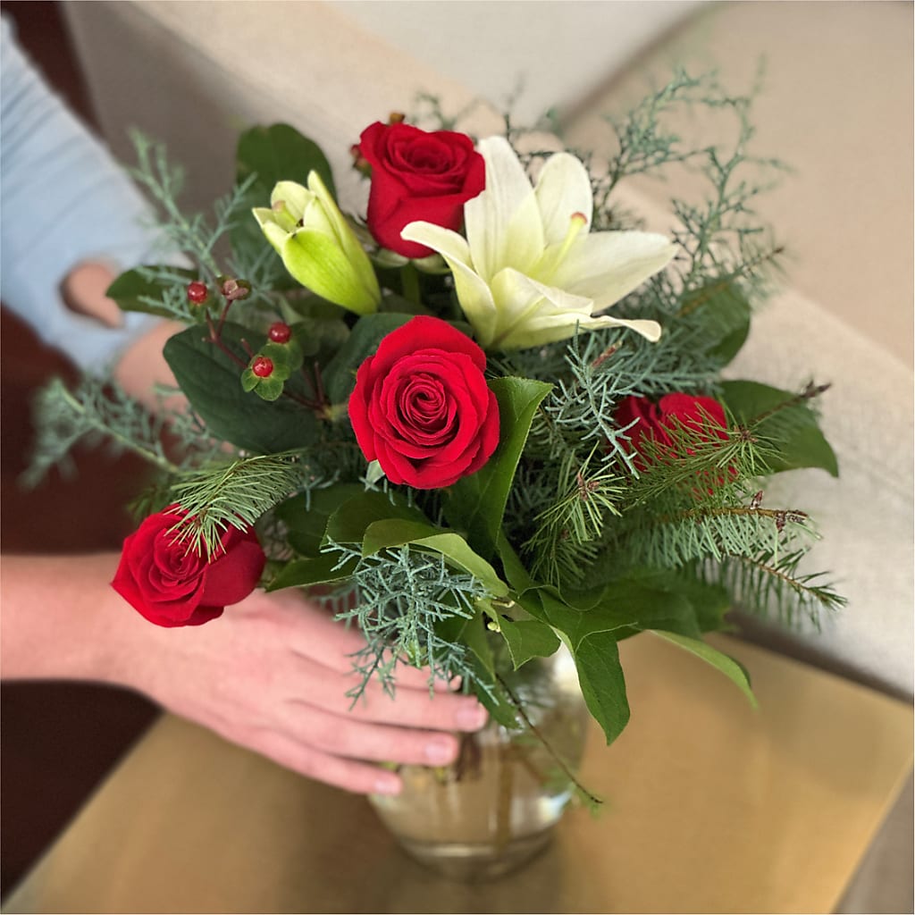 Glittering Lights Bouquet –  Dreamy Flowers Llc, Wesley Chapel FL