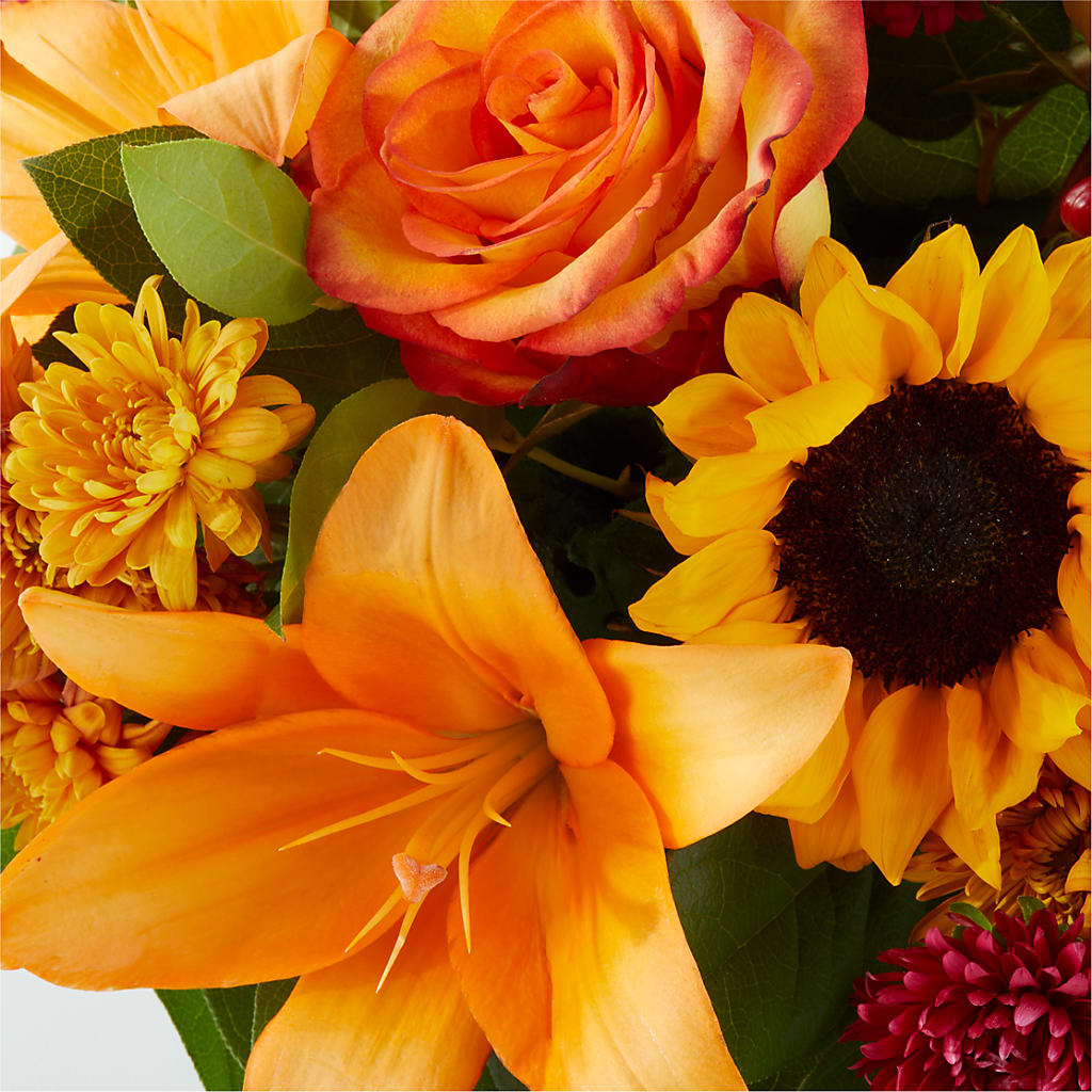 Grateful Centerpiece –  Dreamy Flowers Llc, Wesley Chapel FL