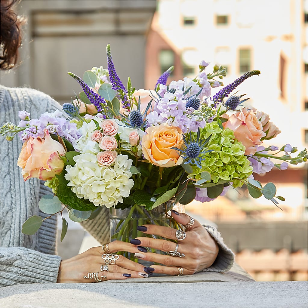 Porch Swing Bouquet –  Dreamy Flowers Llc, Wesley Chapel FL