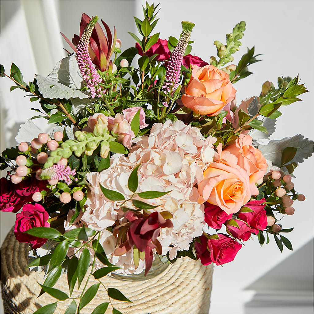 Glitz & Glam Bouquet –  Dreamy Flowers Llc, Wesley Chapel FL