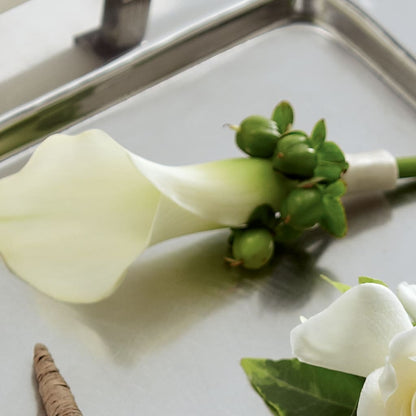 White Calla Boutonniere –  Dreamy Flowers Llc, Wesley Chapel FL